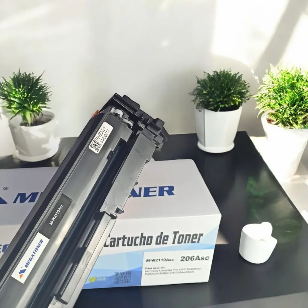 Tóner HP 206A sin chip MEGATONER Genérico Negro (M-W2110Asc) Compatible con HP Color LaserJet Pro M283 M255.webp